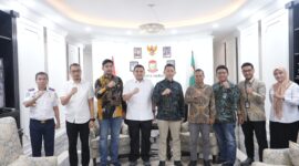Foto: Walikota Makassar, Munafri Arifuddin bersama PT PLN-UID Sulsel-Tenggara, Barat.