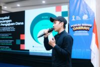 CEO CV Riuh Berempat Indonesia, memaparkan proyek digitalisasi UMKM bertajuk "Thynk Unlimited" dalam Forum Bisnis Daerah BPD HIPMI Sulsel di Makassar