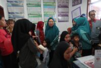 Foto: Melinda Aksa Saat Pantau Layanan Posyandu, dan Inovasi TP PKK Kelurahan Panampu