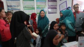 Foto: Melinda Aksa Saat Pantau Layanan Posyandu, dan Inovasi TP PKK Kelurahan Panampu
