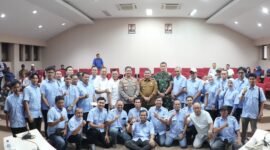 Foto: Walikota Makassar Munafri, Bersama Pengurus DPC Gabungan Perusahaan Konstruksi Nasional Indonesia (GAPEKSINDO) Kota Makassar, periode 2025-2030, di kantor Balai Kota, Senin (19/5/2025).