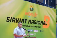 Wali Kota Makassar, Munafri Arifuddin, memberikan sambutan saat membuka Kejuaraan WONDR Sirkuit Nasional B PBSI 2025 di GOR Poltekkes Makassar, Sabtu (10/5/2025).