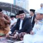Foto: Munafri Arifuddin, Walikota Makassar, Ilham Arief Sirajuddin dan Ustadz Das’ad Latif.