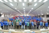 Foto bersama peserta Rakerda XVI KNPI Kota Makassar bersama jajaran pengurus, organisasi kepemudaan, dan perwakilan pemerintah di Ruang Pola Kantor Balaikota Makassar, Jumat (27/6/2025).