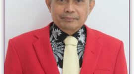 Prof. Dr. Aminuddin Syam, SKM., M.Kes., M.Med. Ed., Guru Besar Fakultas Kesehatan Masyarakat sekaligus Presidium KAHMI Sulsel, memberikan apresiasi atas pencanangan Gerakan Jumat Bersih oleh Pemkot Makassar sebagai bagian dari reformasi lingkungan.