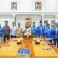 Wakil Wali Kota Makassar, Hj. Aliyah Mustika Ilham, bersama jajaran pengurus DPD KNPI Kota Makassar usai audiensi dan silaturahmi di Balai Kota Makassar, Jumat (20/6/2025). Pertemuan ini membahas sinergi program kepemudaan dalam mendukung visi Makassar MULIA.