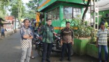 Wali Kota Makassar, Munafri Arifuddin, didampingi jajaran meninjau langsung kondisi Tempat Pembuangan Akhir (TPA) Antang, Kecamatan Manggala, sebagai upaya memastikan progres perbaikan akses dan penanganan sampah berjalan optimal.
