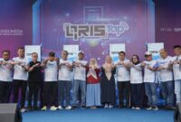 Wali Kota Makassar Munafri Arifuddin bersama jajaran Bank Indonesia dan Pemerintah Provinsi Sulawesi Selatan berfoto bersama saat Launching Festival QRIS TAP Sulawesi Selatan di Jalan Jenderal Sudirman, Minggu (29/6/2025).