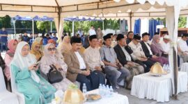 Foto: Founder Bosowa Corporation, Aksa Mahmud, Wali Kota Makassar, Munafri Arifuddin, Ketua TP PKK Melinda Aksa, CEO Bosowa Corporindo, Subhan Aksa.