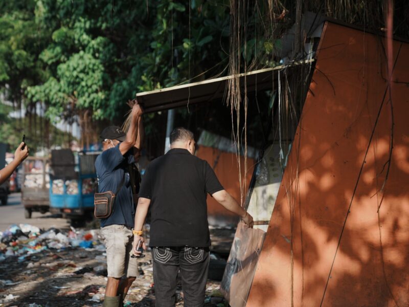 Foto: Wali Kota Makassar, Munafri Arifuddin, Saat inspeksi mendadak di Jalan Gatot Subroto, Kecamatan Tallo, Kota Makassar.