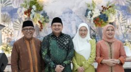 Foto: Munafri Arifuddin bersama Ketua TP PKK Makassar, Melinda Aksa, menggelar acara open house di Rumah Jabatan Wali Kota, Jumat (6/6/2025).