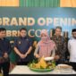Foto: Wali Kota Makassar, Munafri Arifuddin, saat meresmikan pabrik coklatana PT Agrinesia Raya yang berlokasi di Kawasan Industri Makassar (KIMA).