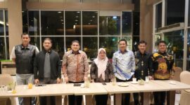 Pertemuan Wali Kota Makassar dan kepala daerah Luwu Raya bahas solusi ketegangan antar mahasiswa, di Novotel Makassar (27/7/2025).