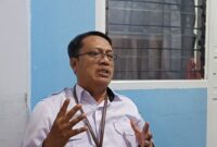 Ketua Panitia SPMB Disdik Makassar, Syarifuddin, memberikan penjelasan terkait strategi pendistribusian siswa pada PPDB 2025, Kamis (3/7).