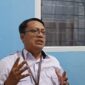 Ketua Panitia SPMB Disdik Makassar, Syarifuddin, memberikan penjelasan terkait strategi pendistribusian siswa pada PPDB 2025, Kamis (3/7).