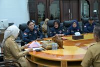 Wakil Wali Kota Makassar, Aliyah Mustika Ilham, menerima audiensi pengurus DPP Corakindo di ruang kerjanya, membahas potensi kolaborasi strategis antara pemerintah dan organisasi masyarakat, Selasa (8/7/2024).