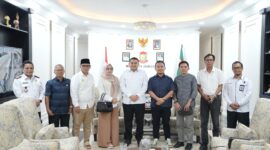 Wali Kota Makassar Munafri Arifuddin menerima audiensi Ketua DPW PPP Sulsel Imam Fauzan Amir Uskara bersama Fraksi PPP DPRD Kota Makassar dan Rahmat Taqwa Qurais di Balai Kota Makassar, Rabu (9/7/2025), dalam rangka mempertegas struktur fraksi dan memperkuat komunikasi politik antara legislatif dan eksekutif.