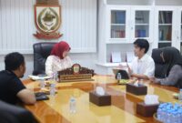Wakil Wali Kota Makassar, Hj. Aliyah Mustika Ilham, menerima audiensi perwakilan AIESEC in UNHAS terkait peluang kerja sama pengembangan pemuda, di Balai Kota Makassar, Jumat (11/7/2025).