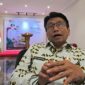 Kepala Dinas Penataan Ruang Kota Makassar, Muh Fuad Azis, memberikan penjelasan terkait progres pembangunan Stadion Untia dalam wawancara di kantor Pemkot Makassar, Minggu (20/7/2025).