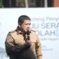 Wali Kota Makassar, Munafri Arifuddin, menyampaikan sambutan dalam kegiatan penyerahan seragam sekolah gratis bagi siswa baru SD dan SMP di Kota Makassar, Senin (21/7/2025).