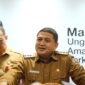 Wali Kota Makassar, Munafri Arifuddin, memberikan keterangan pers terkait kesiapan Pemkot Makassar menyambut kunjungan empat menteri kabinet Indonesia Maju, Selasa (22/7/2025), di Balai Kota Makassar.