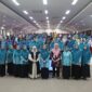 Ketua TP PKK Kota Makassar, Melinda Aksa, bersama peserta sosialisasi peningkatan kesehatan pasangan usia subur di Ruang Sipakatau, Balai Kota Makassar, Senin (28/7/2025).
