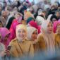 Wakil Wali Kota Makassar, Aliyah Mustika Ilham, menghadiri Safari Dakwah bersama Ustadzah Oki Setiana Dewi, disambut antusias oleh ratusan jamaah perempuan di Masjid Raya Makassar, Selasa (29/7/2025).