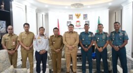 Wali Kota Makassar, Munafri Arifuddin, bersama jajaran TNI AL dan OPD terkait saat audiensi persiapan pelayaran diplomasi Kartika Jala Krida (KJK) 2025 di Balai Kota Makassar, Selasa (29/7/2025).