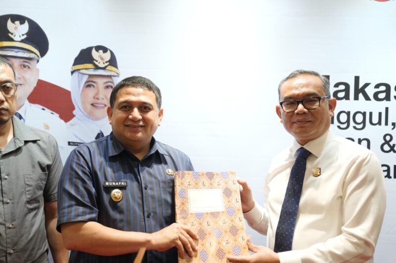 Foto: Wali Kota Munafri Arifuddin menunjukkan komitmen serius dalam penataan dan pengelolaan aset daerah dengan bekerjasama Kejaksaan.