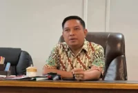 Andi Rahmat, S.STP., M.Si saat berada di ruang kerjanya di Sekretariat DPRD Kota Makassar