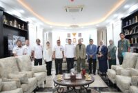 Foto: Wali Kota Makassar, Munafri Arifuddin, saat menerima audiensi dari jajaran PTUN Makassar di Kantor Balai Kota.