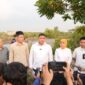Foto: Wali Kota Makassar, Munafri Arifuddin, bersama Wakil Wali Kota Aliyah Mustika Ilham, Saat menegaskan percepatan pembangunan stadion berstandar FIFA di kawasan Untia.