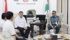Foto: Walikota Makassar Munafri Arifuddin saat menerima kunjungan Komandan RSGM Ladokgi, Letkol Laut (K) Dr. drg. Krisnadi Setiawan bersama jajaran