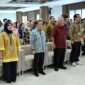 Wakil Wali Kota Makassar, Aliyah Mustika Ilham (berkerudung biru), bersama para tokoh nasional mengikuti pembukaan Kongres Diaspora Indonesia ke-8 di Gedung Kemenko 3, IKN, Sabtu (2/8/2025).
