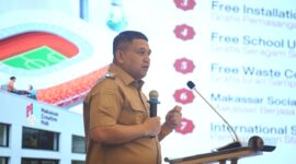 Wali Kota Makassar Munafri Arifuddin didampingi Wakil Wali Kota Makassar dala pemaparan proyek investasi unggulan bertajuk Makassar Untia Stadium dalam forum Final South Sulawesi Investment Challenge (SSIC.