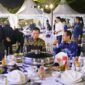 Wali Kota Makassar Munafri Arifuddin bersama Gubernur Sulsel Andi Sudirman Sulaiman dan tamu undangan menikmati jamuan Gala Dinner penyambutan peserta Rakernas Partai NasDem di Anjungan Pantai Losari, Kamis malam (7/8/2025).