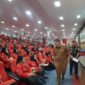 Wali Kota Makassar, Munafri Arifuddin, membawakan materi pada PKKMB Fakultas Hukum Unhas 2025 di Baruga Prof. Dr. H. Baharuddin Lopa, S.H., Selasa (12/8/2025).