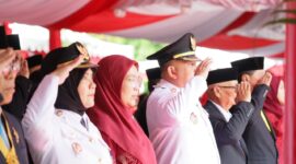 Wali Kota Makassar Munafri Arifuddin bersama Wakil Wali Kota Aliyah Mustika Ilham menghadiri upacara HUT ke-80 RI tingkat Provinsi Sulsel di halaman Rumah Jabatan Gubernur Sulsel, Minggu (17/8/2025).