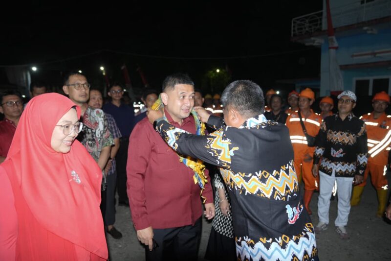 Foto: Penyambutan Walikota Makassar bersama Ketua Tim PKK Kota Makassar