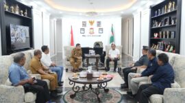 Foto: Walikota Makassar Munafri Arifuddin saat menerima audiens PWI sulsel