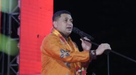 Foto: Walikota Munafri saat memberikan sambutan pada acara pesta rakyat kecamatan Tamalanrea