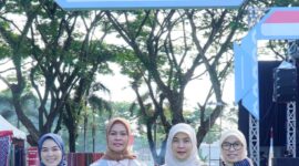 Wakil Wali Kota Makassar, Aliyah Mustika Ilham (kedua dari kanan), menghadiri pameran Ekonomi Kreatif dan UMKM Provinsi Sulawesi Tenggara yang digelar di Lapangan Kantor Gubernur Sultra, Kamis (28/8/2025).