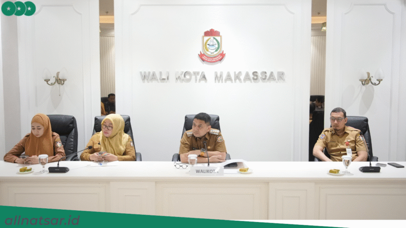 Foto: Wali Kota Makassar, Munafri Arifuddin, saat menerima audiensi Aliansi Tenaga Honorer Non Database BKN R4 Kota Makassar di dampingi Sekretaris Daerah Kota Makassar, Andi Zulkifly Nanda, Plt. Kepala BKPSDMD, Kamelia Thamrin, serta Kepala Inspektorat, A. Asma Zulistia Ekayanti.