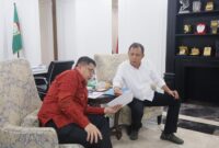 Foto: Wali Kota Makassar, Munafri Arifuddin bersama Kepala Pusat Strategis Kebijakan Digitalisasi dan Inovasi Daerah Kemendagri, Akbar Ali