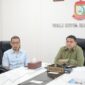 Foto: Walikota Makasssar Munafri Arifuddin di dampingi Sekda Kota Makassar dalam rapat koordinasi  secara daring bersama Kementerian Pendayagunaan Aparatur Negara dan Reformasi Birokrasi (PANRB)