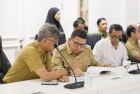 Foto: Walikota Makassar Munafri Arifuddin bersama (SKPD) mengikuti Rapat Koordinasi Khusus Tim Pengendalian Inflasi Daerah (TPID) secara virtual yang digelar oleh Kementerian Dalam Negeri bersama Menteri Koordinator Bidang Pangan RI