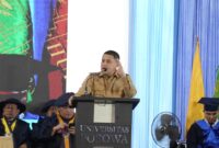 Foto: Wali Kota Makassar, Munafri Arifuddin memberikan sambutan pada kegiatan Pengenalan Kehidupan Kampus Bagi Mahasiswa Baru (PKKMB) Universitas Bosowa 2025 di Kampus Unibos