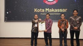 Pemkot Makassar menerima penghargaan GM-DTGI Awards 2025 sebagai salah satu dari 10 kota terbaik dalam transformasi digital di Indonesia.