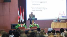 Wali Kota Makassar, Munafri Arifuddin, saat memaparkan strategi Kota Mulia di forum Eastern Indonesia Saintek Summit (EISS) 2025 di UIN Alauddin Makassar.