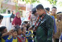 Foto: Wali Kota Makassar Munafri Arifuddin saat meninjau langsung lokasi dapur baru MBG di Pulau Barrang Lompo, Kecamatan Kepulauan Sangkarrang
